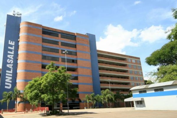 Polo de ensino e educação